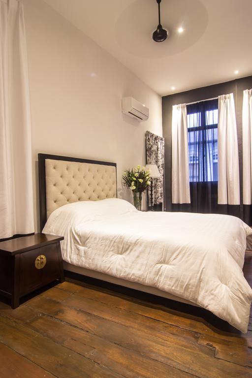 Rabbit Carrot Gun Aparthotel Singapura Bilik gambar
